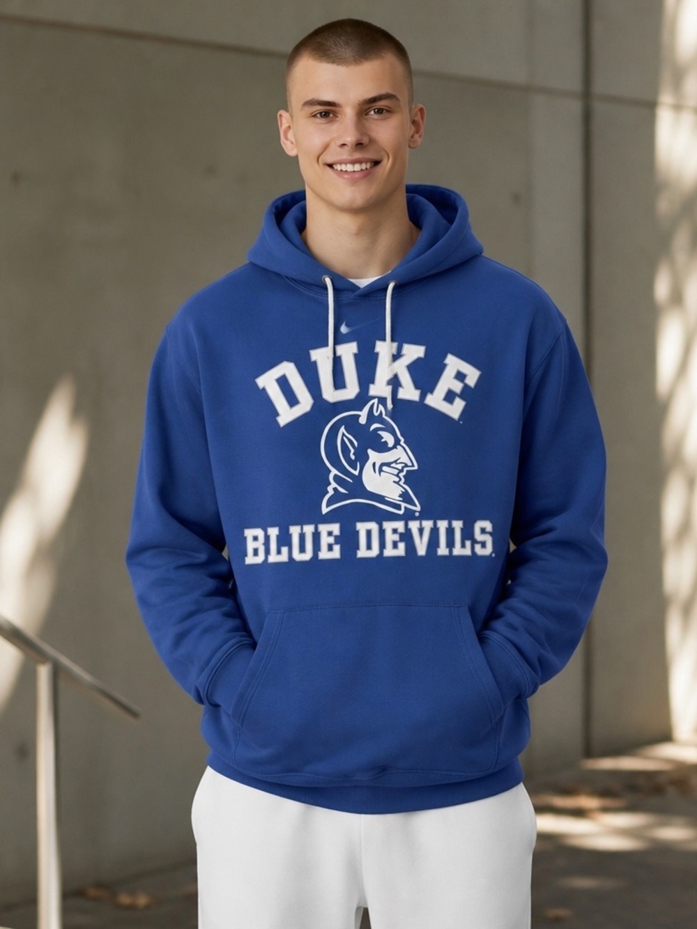DUKE BLUE DEVILS Men’s Medium Hoodie Sweatshirt